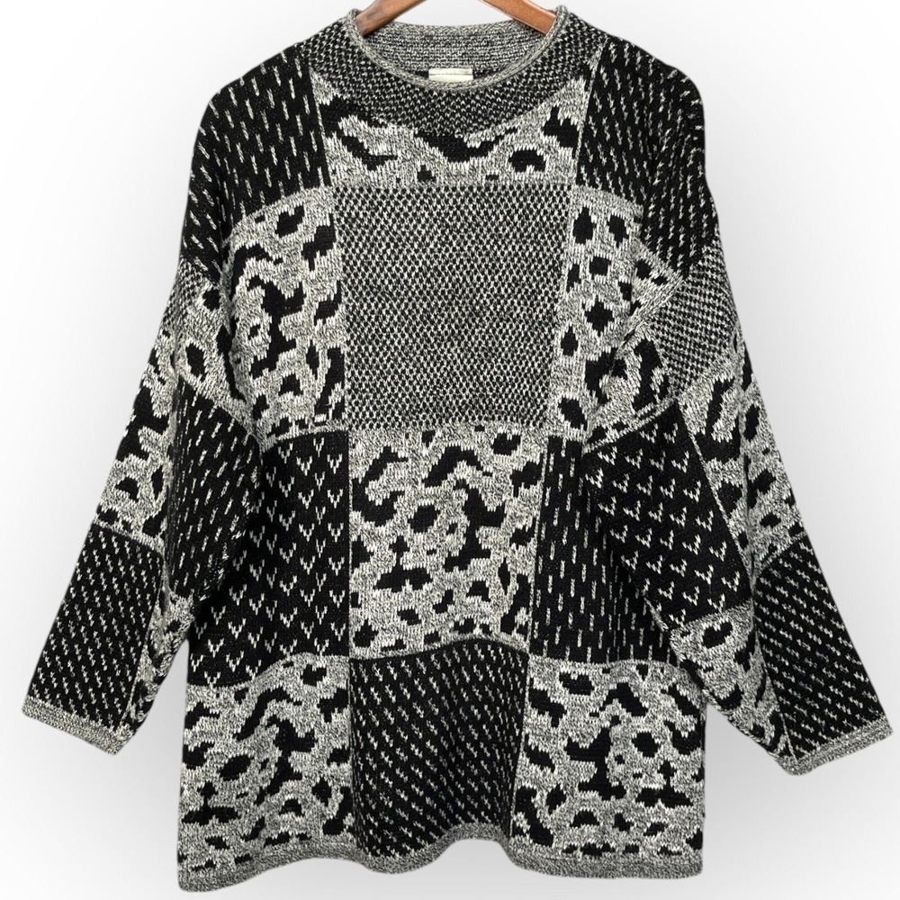 Classic Elements Patchwork Sweater Womens Large Black White Geometric Excellent